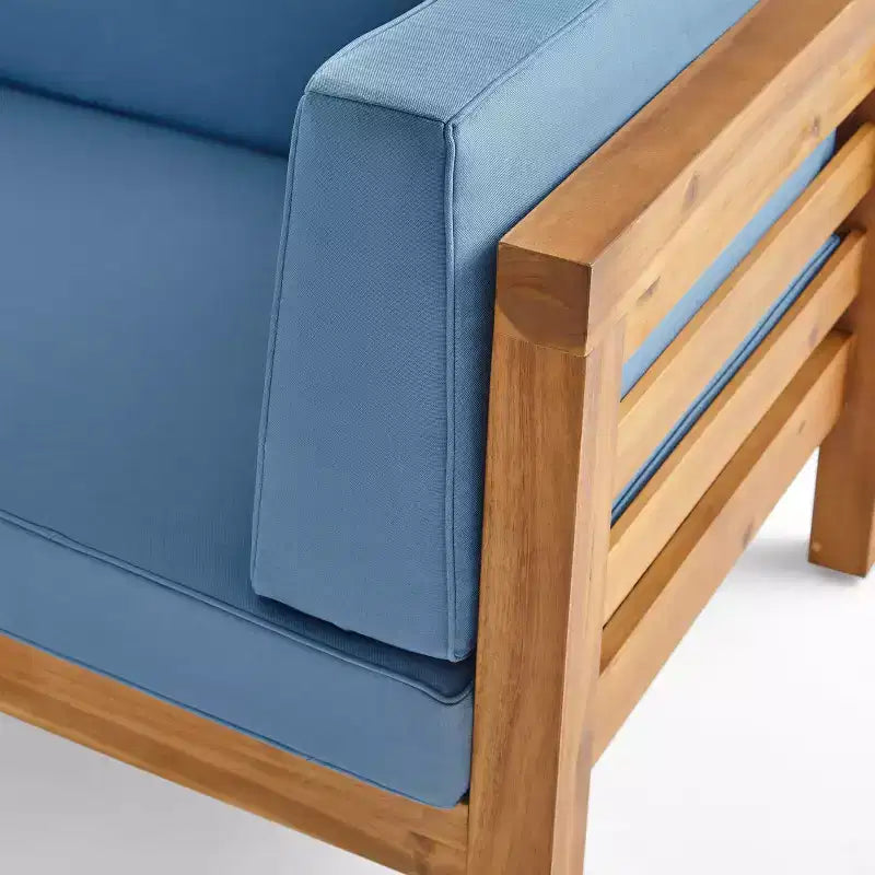 Ensemble causeuse à bras droit et table basse Oana en bois d'acacia d'extérieur avec coussin, 2 pièces, teck/bleu - Christopher Knight Home