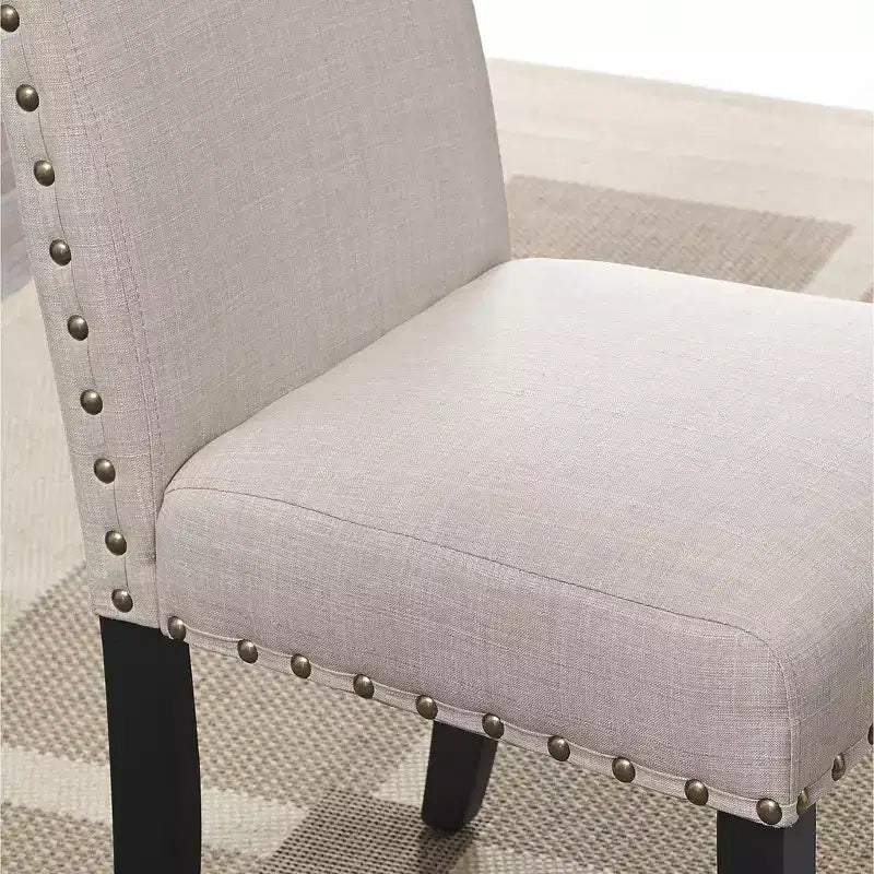 Ensemble de salle à manger Biony Espresso Wood de Roundhill Furniture avec chaises en tissu à têtes cloutées