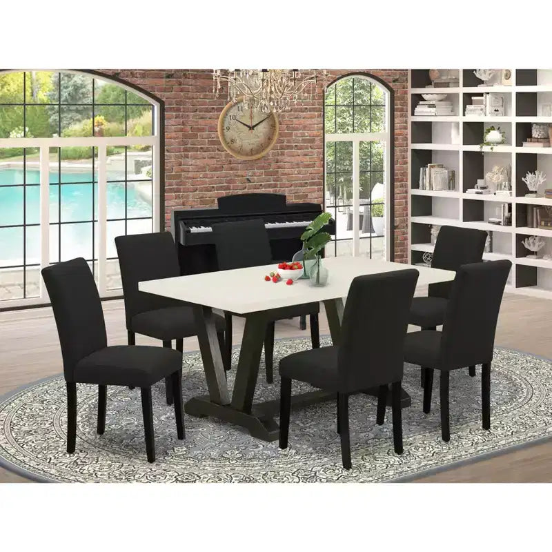 Ensemble de salle à manger 7 pièces Belmont de HomeStock comprenant 6 chaises de cuisine avec assise rembourrée et dossier haut et une table de cuisine rectangulaire – Finition noire