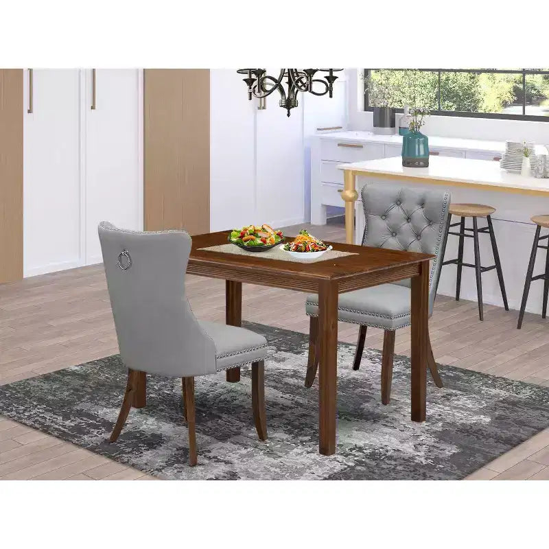 Ensemble de salle à manger 3 pièces HomeStock avec table rectangulaire à plateau en bois massif au fini noyer antique