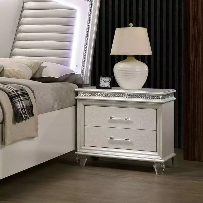 Ensemble table de chevet et commode 2 pièces en granit blanc perle - HOMES: Inside + Out