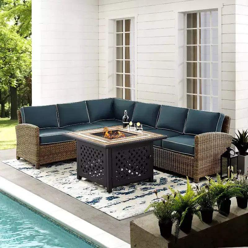 Ensemble sectionnel d'extérieur 5 pièces en osier Bradenton avec table brasero - Crosley
